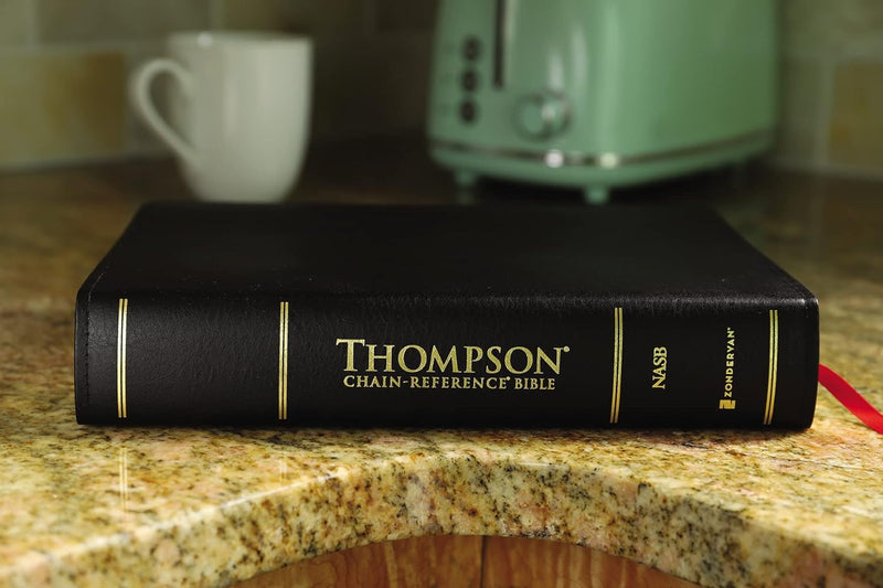 NASB, Thompson Chain-Reference Bible, Bonded Leather, Black, Red Letter, 1977 Text