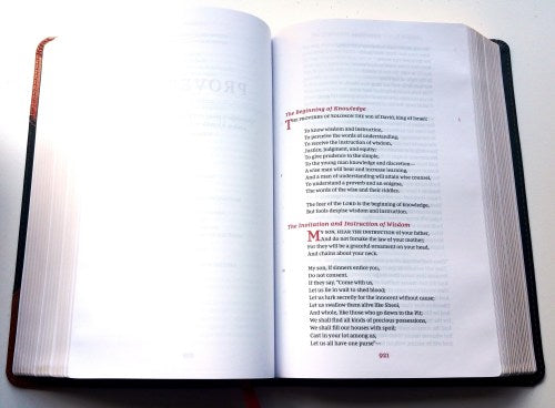 NKJV, Deluxe Reader's Bible, Cloth over Board, Blue, Comfort Print