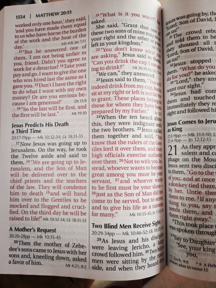 NIV BIBLE Reference Bible, Giant Print, Hardcover